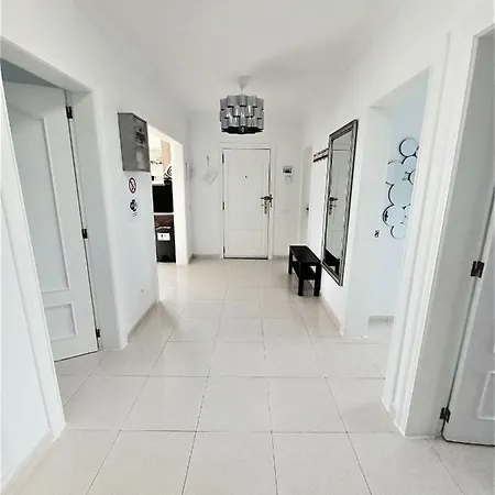 Vista Mar Ii, Sea Views, 600mbit Dsl, 280 Sqm, Whirlpool, Gaming Mm