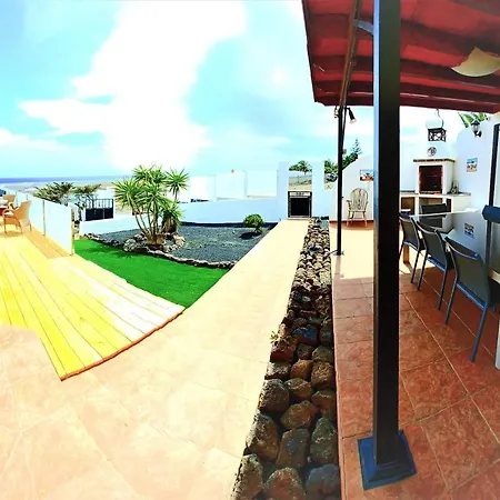 Vista Mar Ii, Sea Views, 600mbit Dsl, 280 Sqm, Whirlpool, Gaming Mm