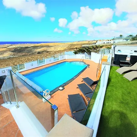 ヴィラ Vista Mar Ii, Sea Views, 600mbit Dsl, 280 Sqm, Whirlpool, Gaming Mm Güime