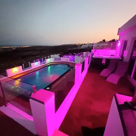 Vista Mar Ii, Sea Views, 600mbit Dsl, 280 Sqm, Whirlpool, Gaming Mm ヴィラ